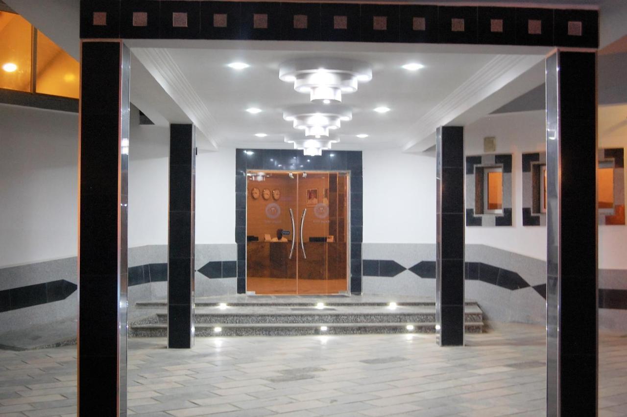 R & K Guest Palace Hotel Kano Exterior photo